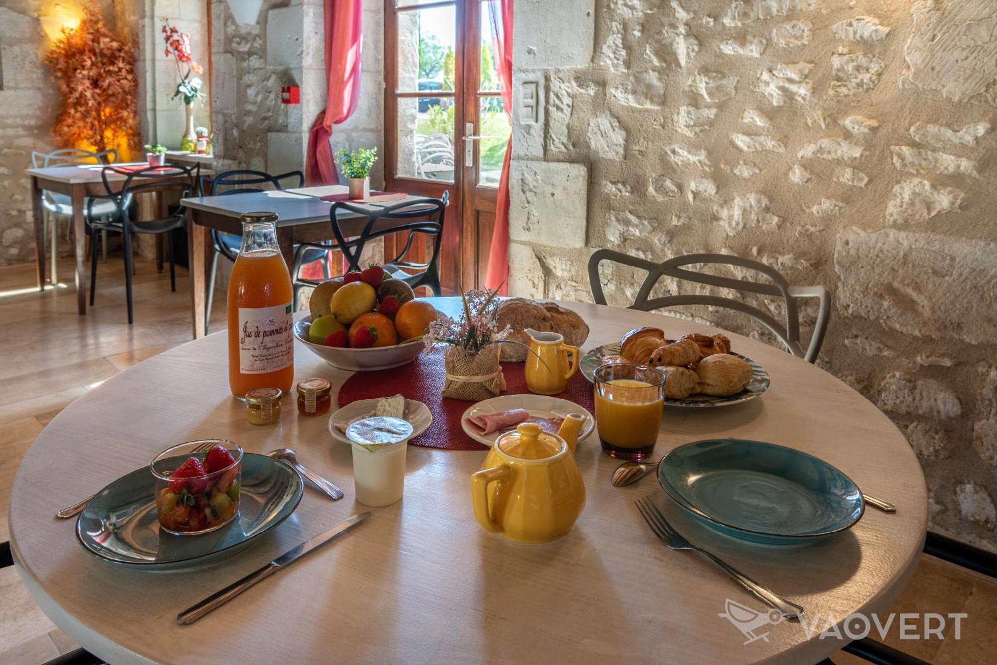 Le Pigeonnier Du Perron Hotel Availles-en-Chatellerault Ngoại thất bức ảnh