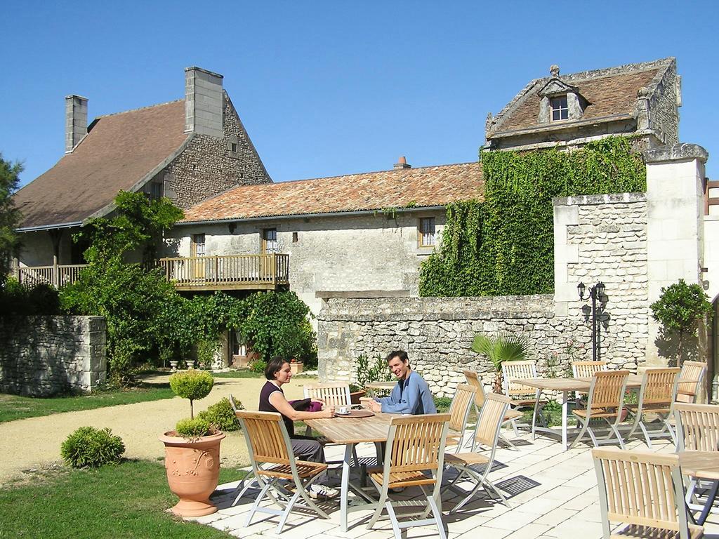 Le Pigeonnier Du Perron Hotel Availles-en-Chatellerault Ngoại thất bức ảnh