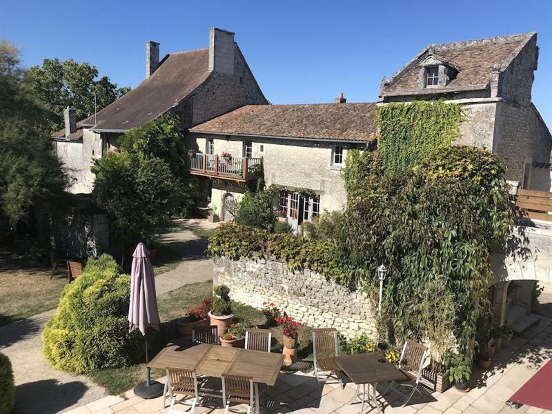 Le Pigeonnier Du Perron Hotel Availles-en-Chatellerault Ngoại thất bức ảnh